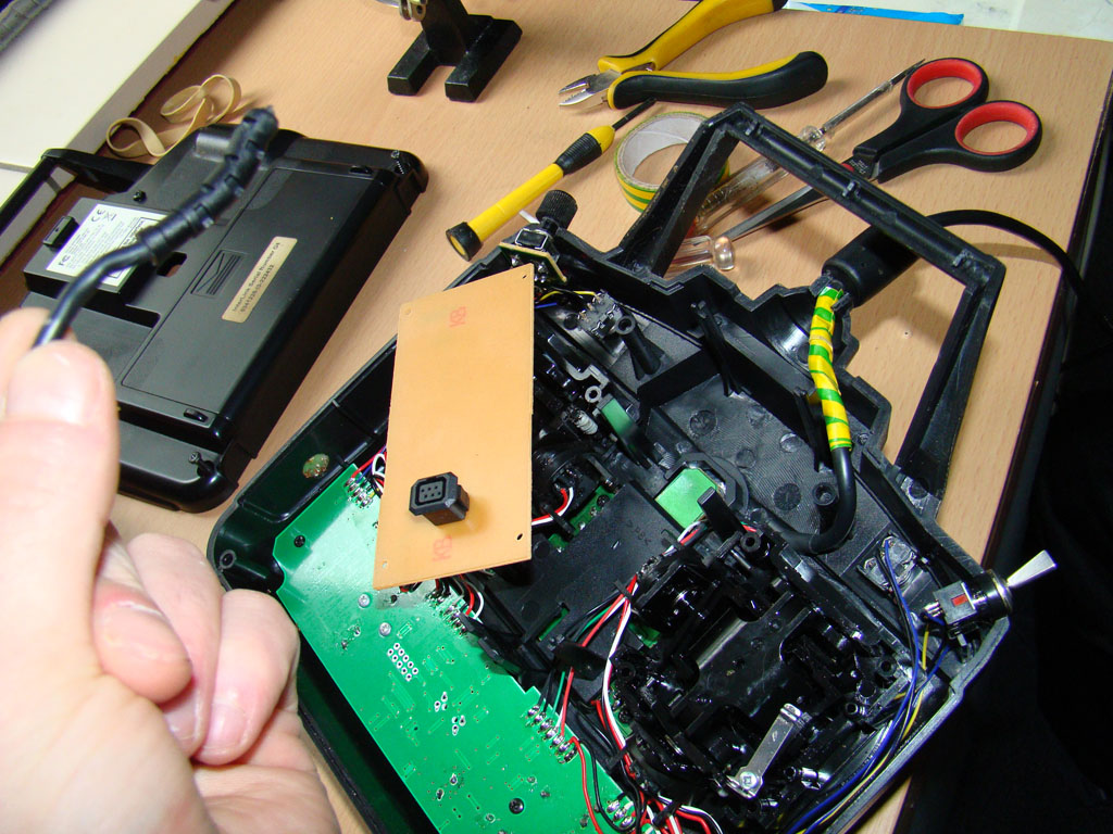 http://www.fatedev.com/theme/blog/realflight_transmitter_fix_wire_break.jpg